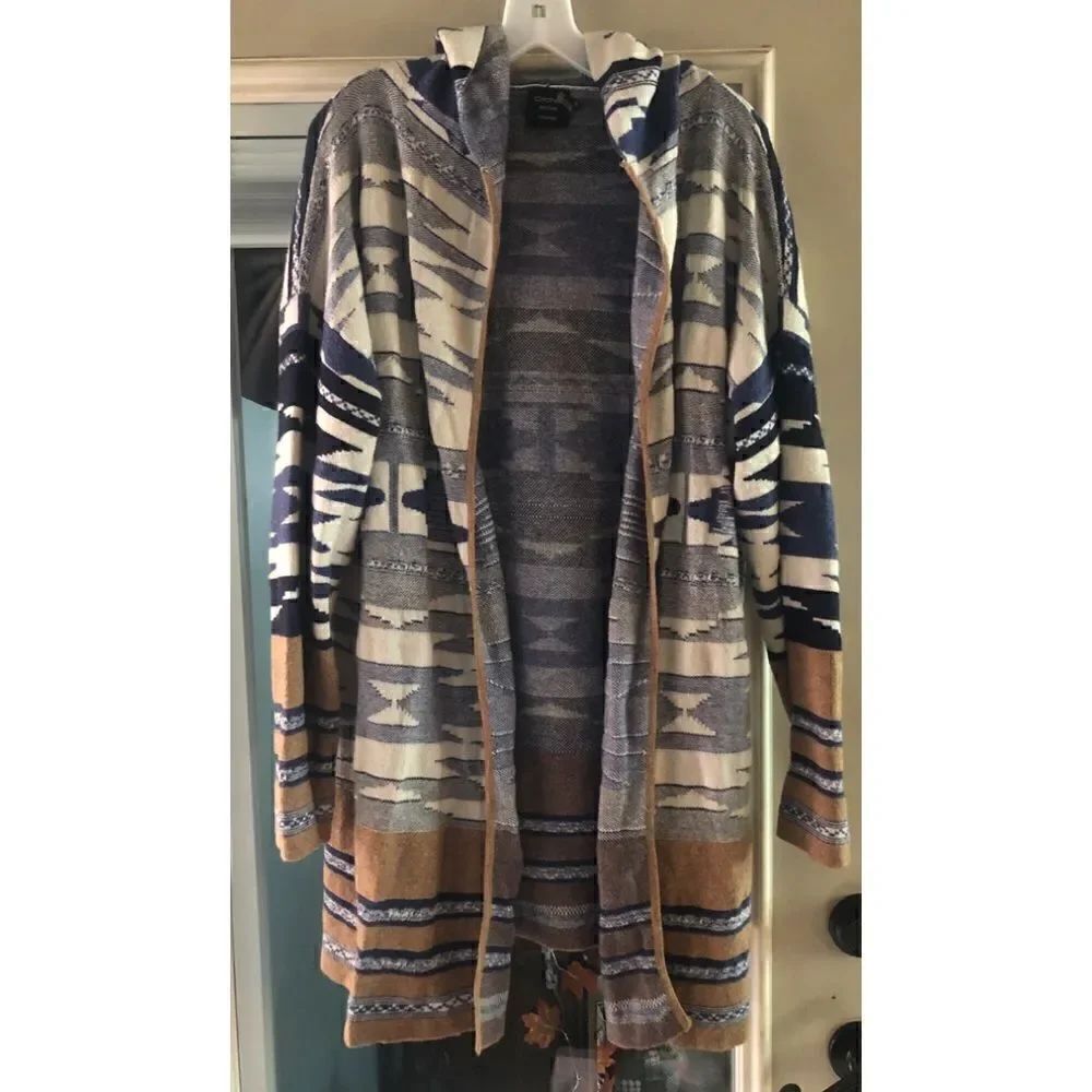 Cliche’ Couture Bohemian Wool hooded long Cardigan. Very very warm .xl